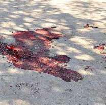 Jujeño agujereó a cuchillazos el cuello de un vecino: lo buscan por todos lados