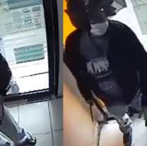 Con un fierro en la cabeza: Una jujeña salió del cajero y le sacaron todo