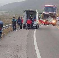 Terrible choque en Barcena: Un colectivo contra un camión