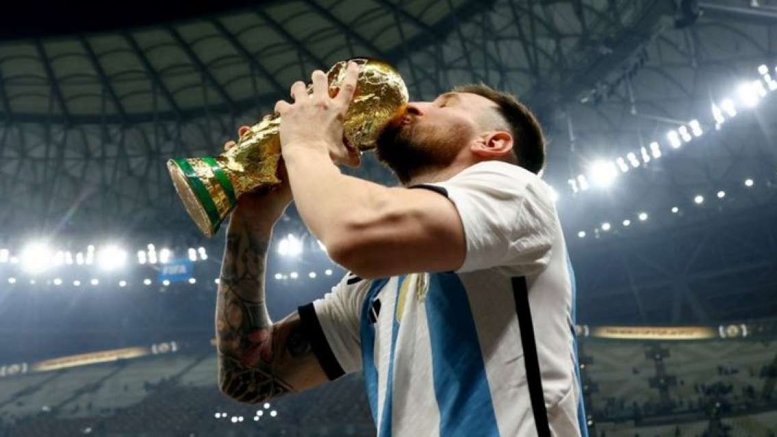 Argentina, Uruguay y Paraguay inaugurarán el Mundial 2030