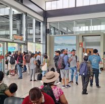 Filas, demoras y colados: Bronca en la terminal de San Salvador