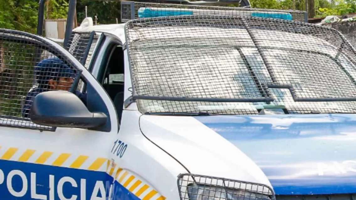 Policías salteños fueron encontrados haciendo el 'sin respeto' en el móvil