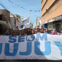 Municipales furiosos por el congelamiento de la planta pública de Jujuy