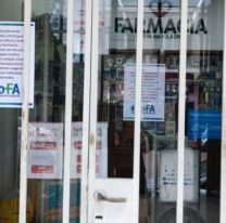 En rechazo al DNU presidencial, farmacias jujeñas cerraron sus puertas por una hora