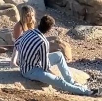 Julieta Poggio y Marcos Ginocchio a los besos en una playa ¿Volvió Marculi?