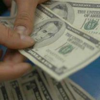Racha bajista: el dólar blue cae pero acumula una suba de solo $5 en lo que va de la semana