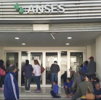 Masivos despidos en ANSES: "Se presentaron a laburar y no los dejaron pasar"