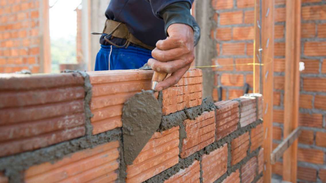 Que no te cobren de más: Precios de albañiles en Jujuy según la UOCRA 