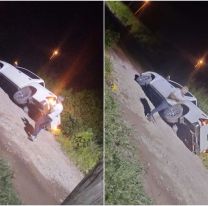 Jujeño quedó atrapado en un gigantezco bache: Impactantes imágenes