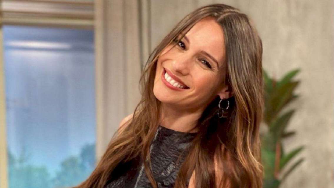 Pampita se va del país: La drástica decisión que tomó