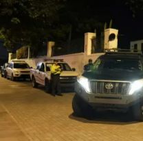 El Gobierno argentino condenó el ingreso de policías a la embajada de México en Ecuador
