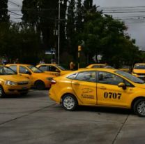 Multitudinaria protesta de taxis amarillos en Jujuy: No quieren que entre Uber