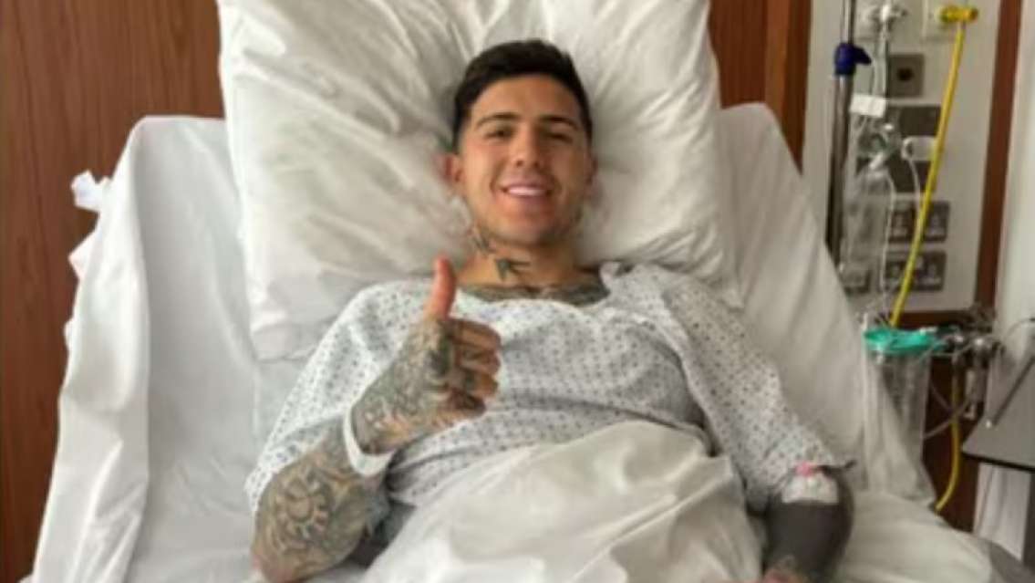 El emotivo posteo de Enzo Fernández tras la cirugía que lo dejó afuera de las canchas