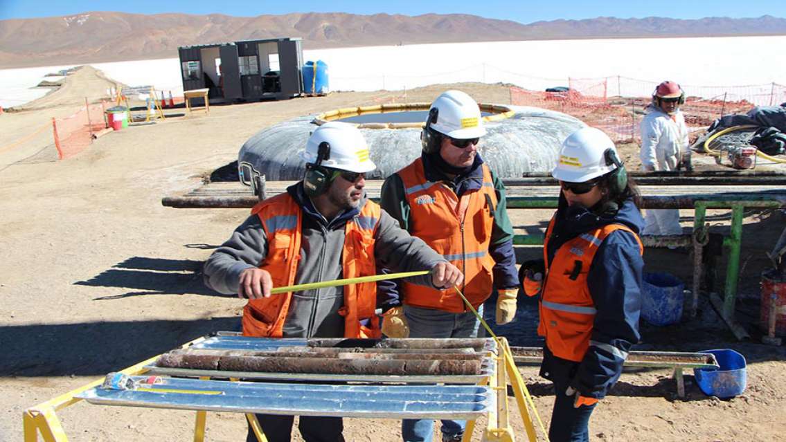[ATENCIÓN] Las empresas mineras que buscan empleados en el norte: así envías tu CV