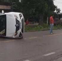 Volcó un remís: hay un jujeñito herido que  no recuerda quién es