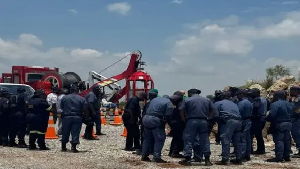 78 trabajadores mineros muertos: quedaron atrapados 2 kilómetros bajo tierra
