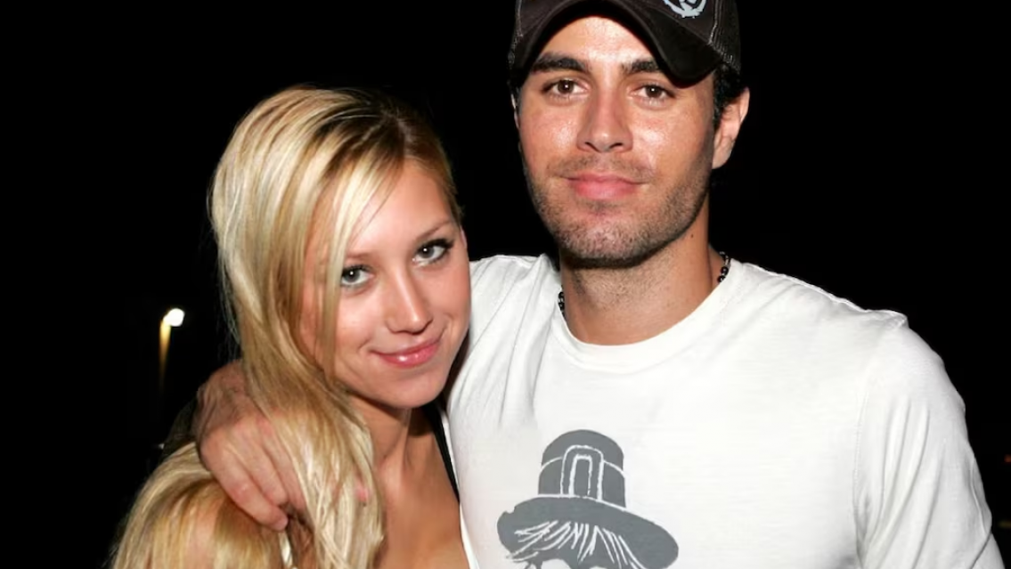 Silla de ruedas: así está hoy la esposa de Enrique Iglesias