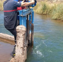 Changuita de 14 años quedó atrapada en el caño de un río y falleció