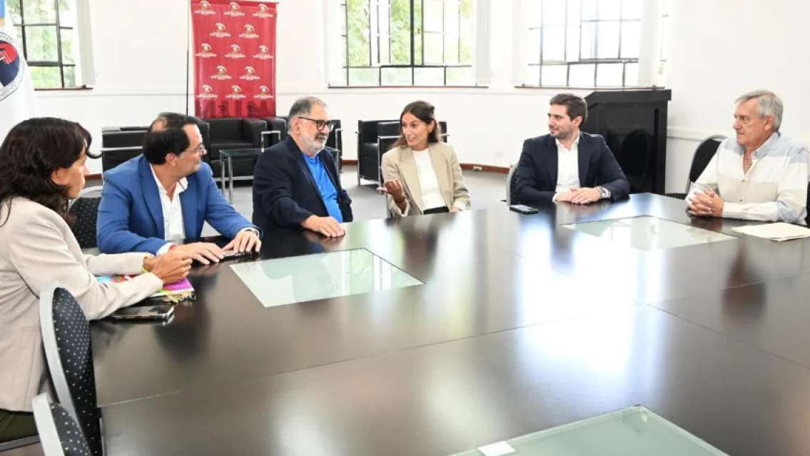 Uber amplía su presencia en Jujuy con más beneficios para taxistas