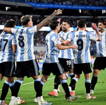 A qué jugador de la Selección le revisaron el celular y le encontraron "de todo"