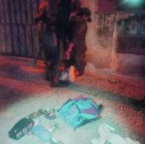 Agarraron al jujeño que andaba "miroteando" las casas con un arma de mentira