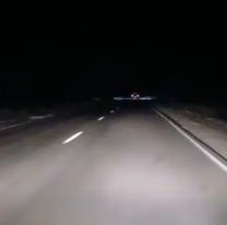 Madre quiso quitarle la vida a su hijita en plena ruta: la empujó cuando pasó un camión