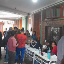Notaron que la fila no avanzaba y era por  este insólito motivo, pasó en Libertador