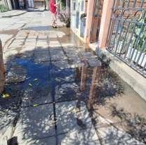 Un barrio jujeño se inundó de líquidos cloacales y los vecinos se desmayan del olor 