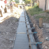 El Barrio 68 Viviendas de San Pedro ya tiene un 50% de avance en la construcción de Cordón Cuneta