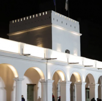 Cómo fue la rápida intervencion de bomberos en el Cabildo de Jujuy