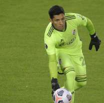 Se convirtió en héroe, memorable actuación de Enzo Pérez al arco en el partido ante Santa Fe