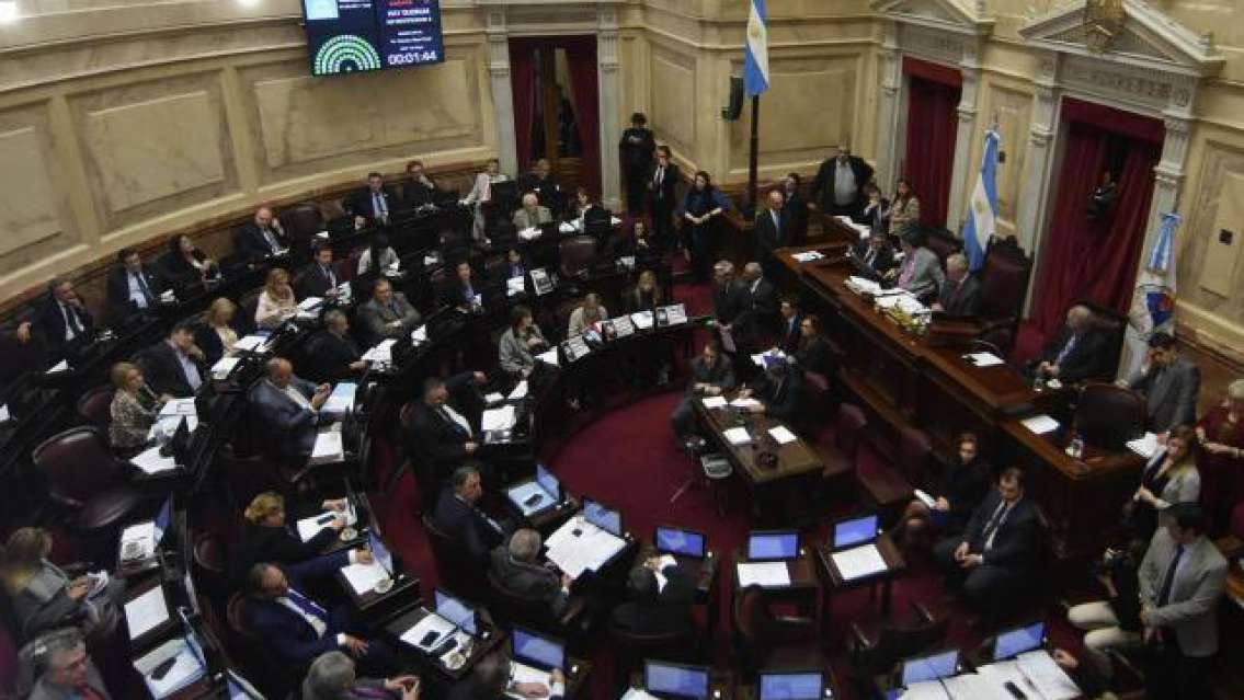 Este senador norteño está denunciado por abuso sexual. Hasta las manos, ahora intervino La Corte