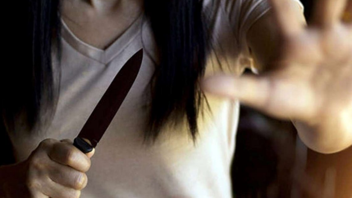 "Te estás llevando un vino", y lo apuñaló. La norteña agredió a un hombre por la bebida