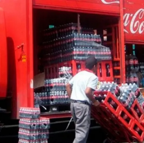 Cómo trabajar en Coca Cola, requisitos muy simples y sueldo más que jugoso