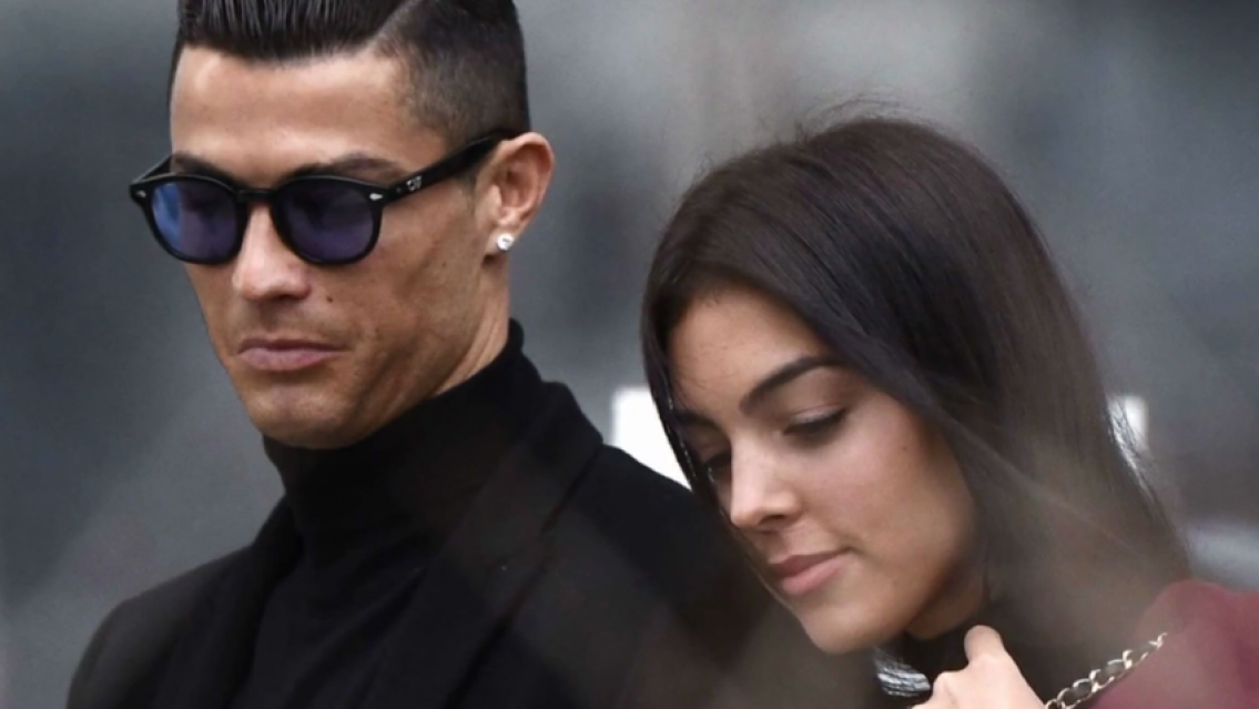 Lo que hizo Cristiano Ronaldo con las cenizas de su hijito fallecido, sorprendió a todos