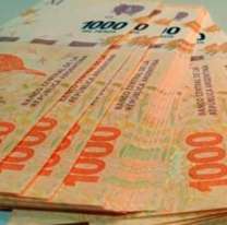 Se define un nuevo aumento para el salario mínimo: de cuánto será y qué impacto tiene en los planes sociales