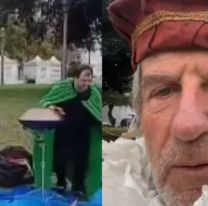 Pablo Alarcón actúa a la gorra en una plaza: "Necesito ganar guita para vivir"