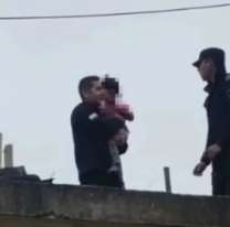 Conmoción: detuvieron a un hombre por robo y encontraron a su hija de 3 años arriba de un techo con hipotermia