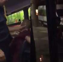 Tensión en un bondi de Alto Comedero: Un changuito subió armado y quería robar