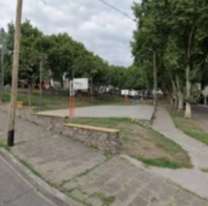 En Cuyaya un tipo empezó a pegarle a su novia delante de todos