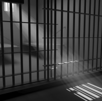 Descubrieron que guardiacárcel tenía relaciones con los reclusos