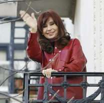 Cristina Kirchner seguirá usando tobillera electrónica y deberá respetar el régimen de visitas