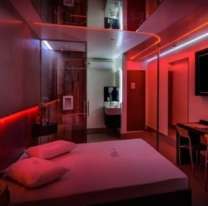 Entraron en manada al telo y llamaron de inmediato al 911: gritos desgarradores