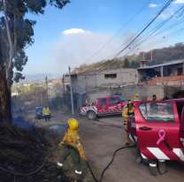 Pánico en Alto Comedero y Palpalá por los incendios: Ya se quemaron algunas casas