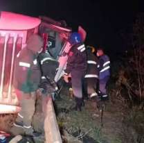 Un camionero jujeño falleció tras volcar en la nueva traza de la Ruta Nacional 38