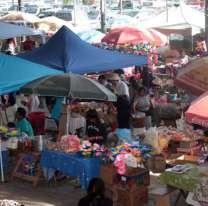 ¿Cuánto cuestan las flores?: precios de claveles y coronas para el Día de las Almas en Jujuy