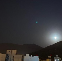 ¿Viste la luna? Así te va a afectar según tu signo