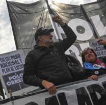 Piqueteros piden 100% de aumento en los planes: Van a cortar todo